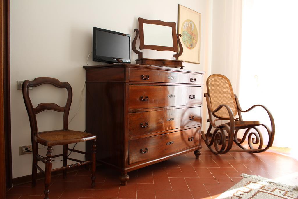 B&B Dimora Morelli Губбіо Номер фото